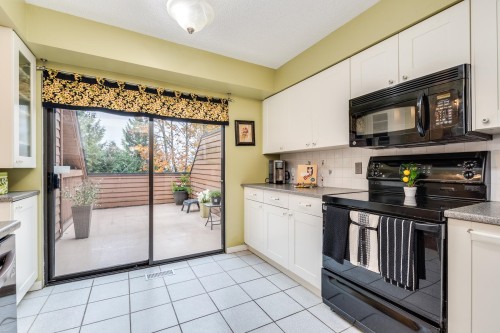 507 Cambridge Way, Port Moody, BC 