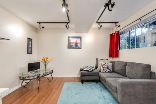 507 Cambridge Way, Port Moody, BC 