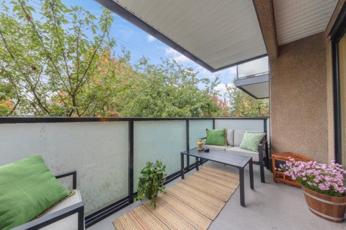 208-1516 Charles Street, Vancouver, BC 