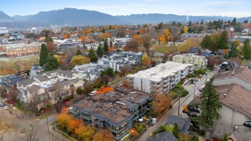 208-1516 Charles Street, Vancouver, BC 