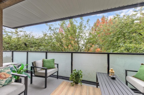 208-1516 Charles Street, Vancouver, BC 