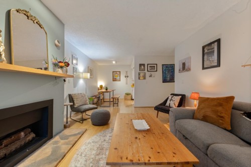 208-1516 Charles Street, Vancouver, BC 