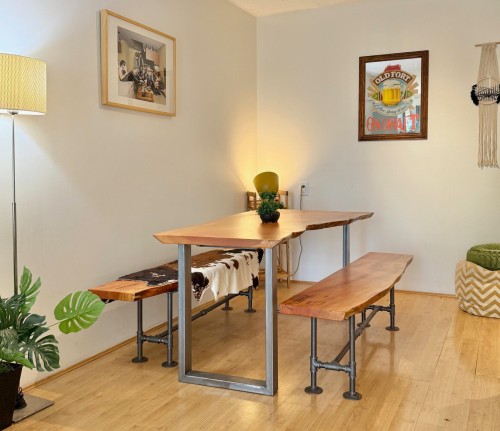 208-1516 Charles Street, Vancouver, BC 