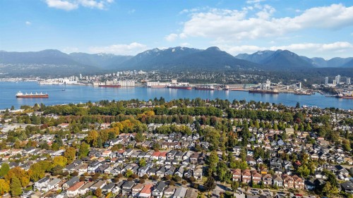 1-2658 Dundas Street, Vancouver, BC 