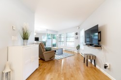 101-22277 122 Avenue  Maple Ridge, BC V2X 3X8