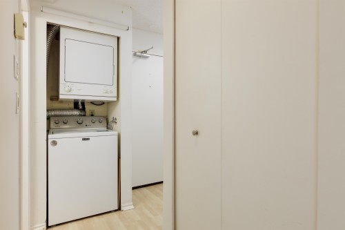 220-1500 Pendrell Street, Vancouver, BC 