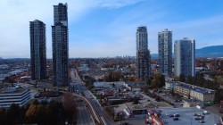 402-2008 Rosser Avenue  Burnaby, BC V5C 0H8