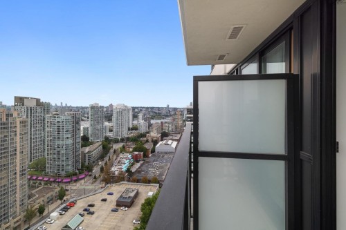 3002-909 Mainland Street, Vancouver, BC 