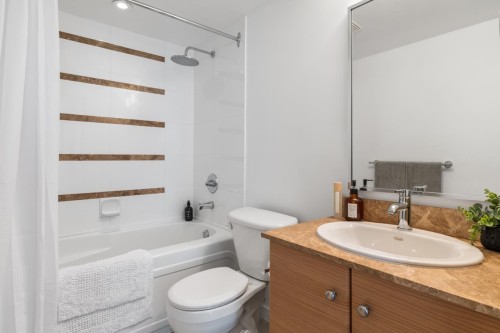 3002-909 Mainland Street, Vancouver, BC 