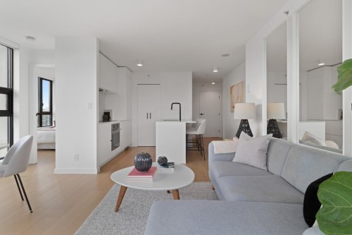 3002-909 Mainland Street, Vancouver, BC 