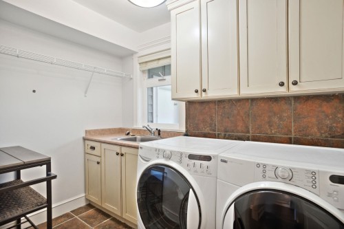 2185 Lawson Avenue, West Vancouver, BC 