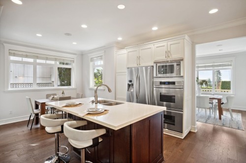 2185 Lawson Avenue, West Vancouver, BC 