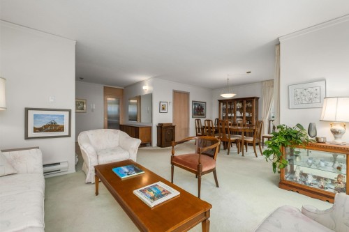 101-1427 Duchess Avenue, West Vancouver, BC 