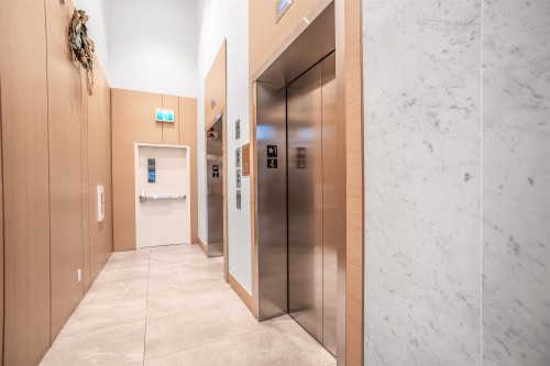 306-1675 Lions Gate Lane, North Vancouver, BC 