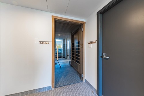 306-1675 Lions Gate Lane, North Vancouver, BC 