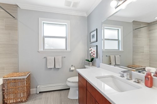 23746 110 Avenue, Maple Ridge, BC 