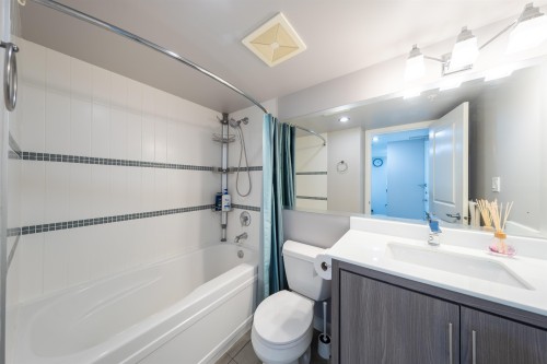 705-9133 Hemlock Drive, Richmond, BC 