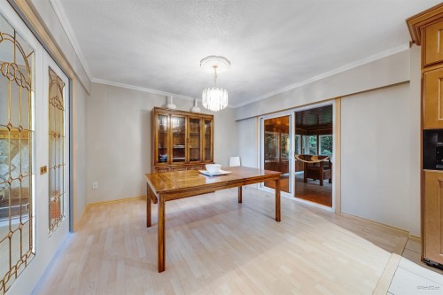 465 Felton Road, North Vancouver, BC 