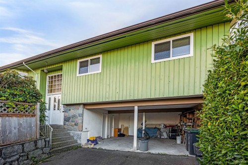 465 Felton Road, North Vancouver, BC 