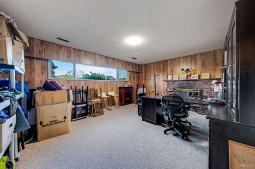 465 Felton Road, North Vancouver, BC 