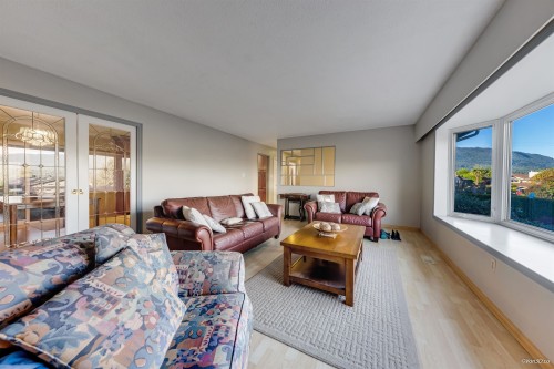 465 Felton Road, North Vancouver, BC 