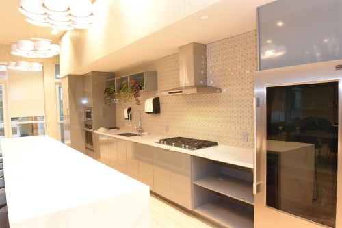 2502-530 Whiting Way, Coquitlam, BC 