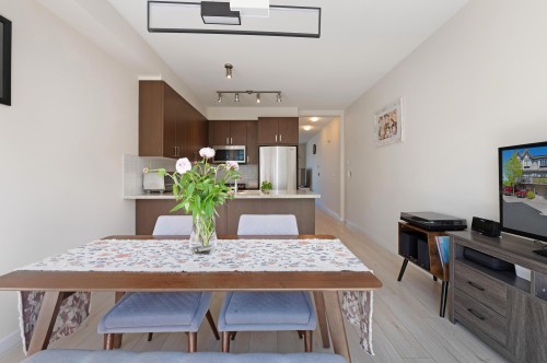 75-9566 Tomicki Avenue, Richmond, BC 