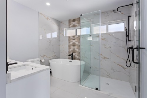 836 Macintosh Street, Coquitlam, BC 