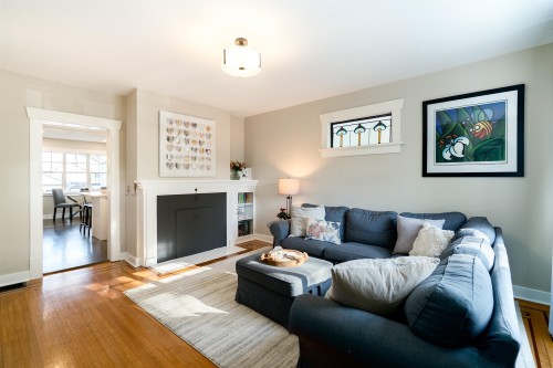 2267 Napier Street, Vancouver, BC 
