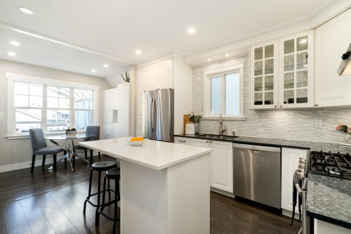 2267 Napier Street, Vancouver, BC 