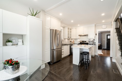 2267 Napier Street, Vancouver, BC 