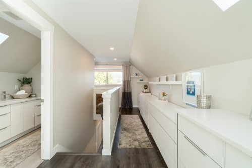 2267 Napier Street, Vancouver, BC 