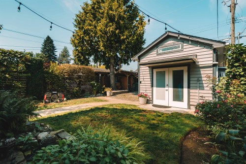 2267 Napier Street, Vancouver, BC 