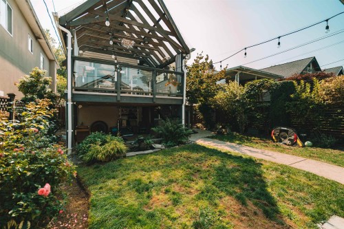 2267 Napier Street, Vancouver, BC 