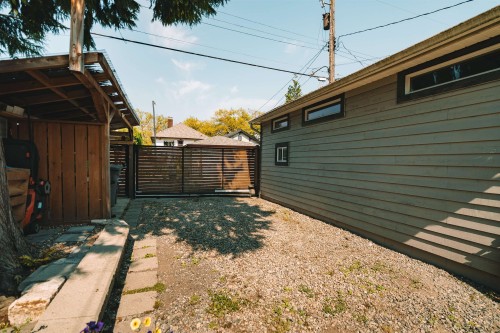 2267 Napier Street, Vancouver, BC 