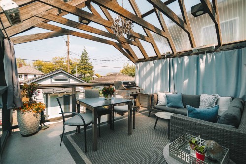 2267 Napier Street, Vancouver, BC 