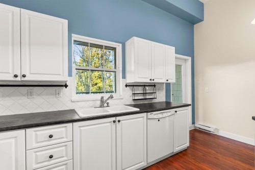 405-5556 14 Avenue, Delta, BC 