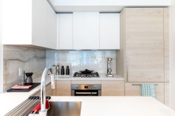 2806-660 Quayside Drive  New Westminster, BC V3M 0P2