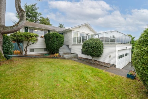 5681 Sardis Crescent  Burnaby, BC V5H 3K4