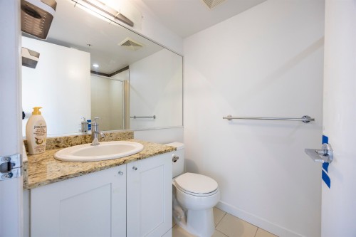 201-7225 Acorn Avenue, Burnaby, BC 