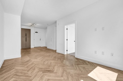 111-9228 Slopes Mews, Burnaby, BC 