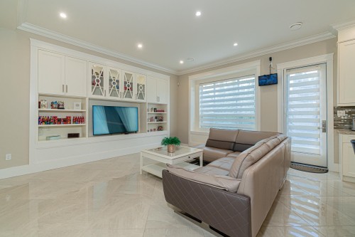 7091 Bridge Street, Richmond, BC 