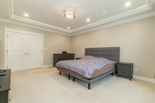 7091 Bridge Street, Richmond, BC 