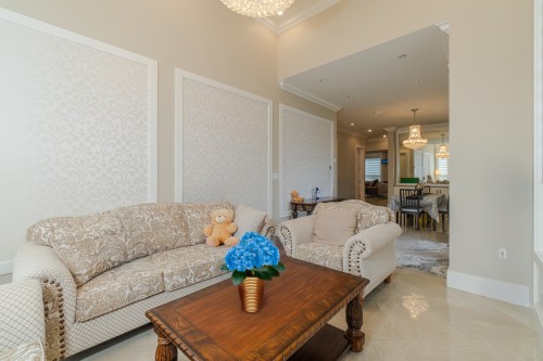 7091 Bridge Street, Richmond, BC 