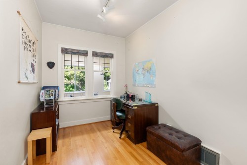 1537 40Th Avenue W, Vancouver, BC 