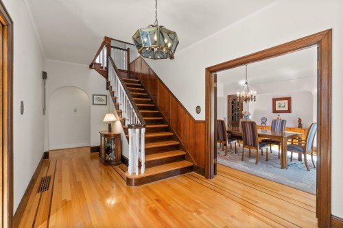 1537 40Th Avenue W, Vancouver, BC 