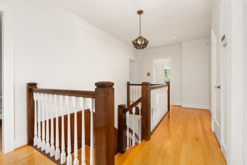 1537 40Th Avenue W, Vancouver, BC 