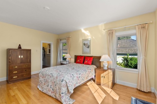 1537 40Th Avenue W, Vancouver, BC 