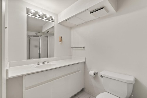 1537 40Th Avenue W, Vancouver, BC 