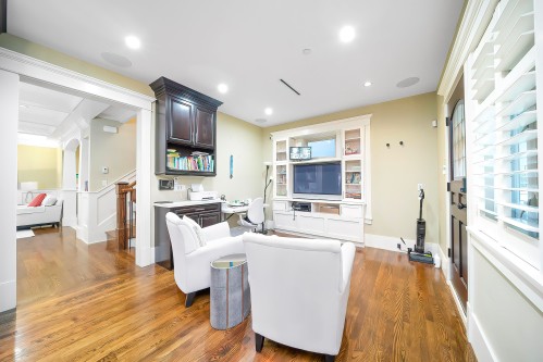 3838 15Th Avenue W, Vancouver, BC 